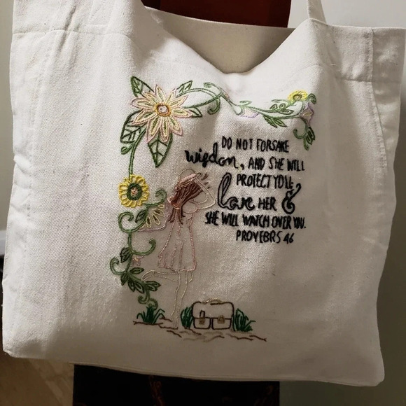 Handmade Embroidered Canvas Totebag - Picture 2 of 8